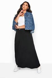 Les tailles sont indiquées en italien , mais elles sont identiques aux tailles européennes disponibles dans notre tableau de conversion qui vous aidera à. Jupe Grande Taille Femme Yours Clothing