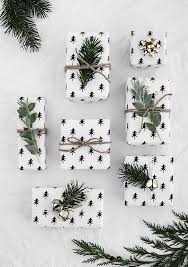 Free printable christmas bread wrapper ~ perfect for christmas neighbor gifts! Gift Wrapping Ideas Printable Christmas Wrapping Paper Canon Printer Giveaway Giftsmaps Com Leading Gifts Ideas Unique Gifts Inspiration Magazine