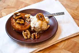 Baked Apples And Ice Cream