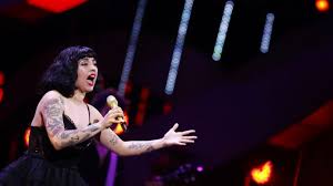 Oct 02, 2020 · el día en que palmenia pizarro compartió con mon laferte 02/07/2021 la cantante nacional destacó a las nuevas exponentes de la música chilena como paloma mami y mon laferte. Los Gritos Contra Pinera Que Se Tomaron El Show De Mon Laferte