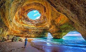 Komplet ofert ze wszystkich biur podróży w jednym miejscu. Last Minute Utazasok Portugaliaba Albufeira Vilamoura Algarve