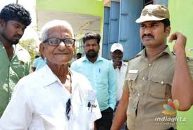 Traffic ramaswamy, a public interest litigator was instrumental in demolishing illegally constructed buildings in chennai, having the government impose restrictions on motorised fish carts, the. Bringing The Real Hero To The Limelight Traffic Ramaswamy Trailer Review Tamil News Indiaglitz Com