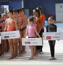 Aerobik jimnastik dünya şampiyonası'nda şampiyon oldu. Ayse Begum Onbasi Uludag Sozluk