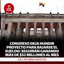 Congreso deja hundir proyecto para bajarse el sueldo: seguirán ganando más  de $52 millones al mes Una vez más, el proyecto que buscaba reducir el  millonario salario de los congresistas se hundió