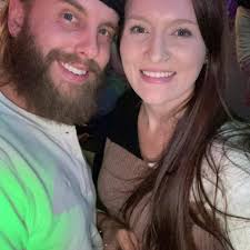 Who can provide experienced contracting services for Barndominiums?