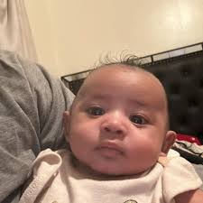 My diet is going ... ummm... good i guess? 🤔 if you are my friend and you  see me cheating mind your damn business! It's a cheat day BITCH!!!!!! ￼