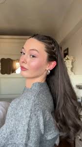 Lara Clark (laraclark98)