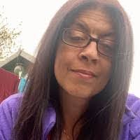 Roxanne Pyle's Instagram, Twitter & Facebook