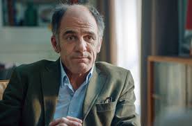 Mit frédéric pierrot, carole bouquet, mélanie thierry, reda kateb, clémence poésy, pio marmaï, céleste brunnquell, elsa lepoivre künstlerische leitung: Therapie Geht Wieder In Serie Eppendorfer