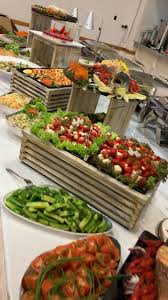 Silvesterbuffet Video In 2020 Wedding Buffet Food Dinner Catering Catering Food Displays