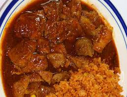Bistec En Salsa Roja De Guajillo Carne De Puerco En Chile Colorado Y Verdolagas Asado De Puerco Recetas De Comida Mexicana Recetas Mexicanas