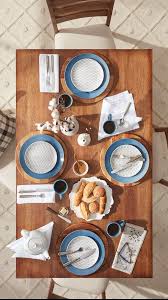 Set Your Table With Style Using Dinnerware From Overstock S Huge Selection Of Dinnerware Huge O In 2020 Dinner Table Decor Dining Table Decor Table Setting Decor