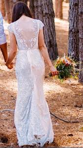 Karen Willis Holmes Alexandra Used Wedding Dress Still White Used Wedding Dresses Wedding Dresses Bridal Dresses