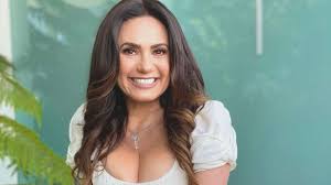 Penélope Menchaca presume sus súper piernas y todos quedan impactados