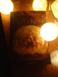 Cień i kość zachwyca światem w stylu carskiej rosji. Matuszka Ravka Leigh Bardugo Cien I Kosc Shadow And Bone