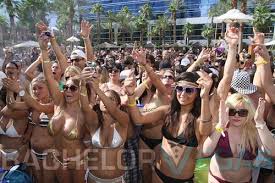 Las Vegas Pool Parties Rehab Tao Wet Marquee And Encore Beach Club Vegas Pool Party Las Vegas Pool Vegas Pools