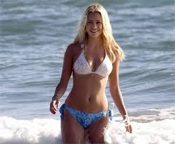 Martina stella attrice italiana ufficio stampa alessio piccirillo info@manzopiccirillo.com 393. 100 Martina Stella Ideas Martina Stella Italian Beauty