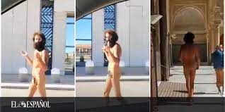 Los vídeos de Olmo, el nudista de 37 años que va por Andalucía predicando  