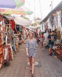 Kedonganan fish market is one of the largest markets of fish and seafood, in bali. 15 Must Visit Markets In Bali To Buy Arts Till Eco Friendly Products Wandernesia