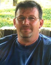 Meredith Ballou's Instagram, Twitter & Facebook