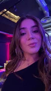 Leila Silverman's Instagram, Twitter & Facebook