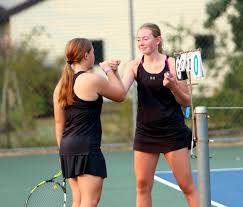 A prideful colony: Perham buzzes past Park Rapids maintaining perfect  record, goals set even higher