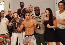 Recreating the moment in a recent interview. Does The Ufc S Paulo Costa Have A Girlfriend Meet Tamara Alves