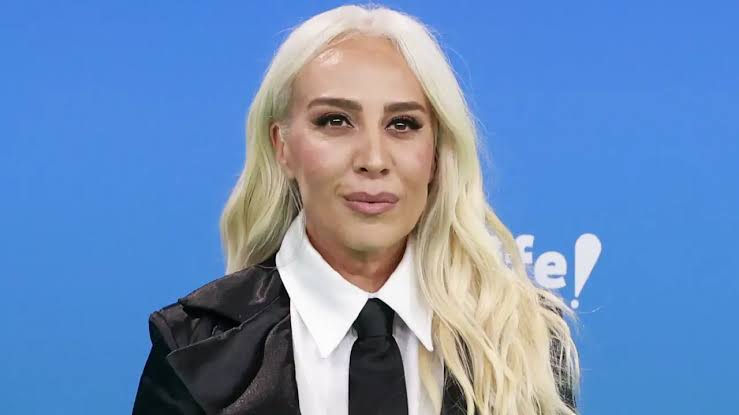Mónica Naranjo se sincera: "De no haber triunfado en la música, hubiera  sido ginecóloga, tocóloga. Lo tenía muy claro"