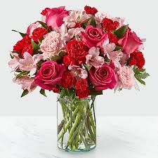 We've updated our ftd flowers review, browsing for a bouquet from the site and ordering one we thought best represented the average price and general aesthetic of all. The Ftd You Re Precious Bouquet Flower Delivery Phoenix