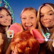 Molly (@molly.priddy)