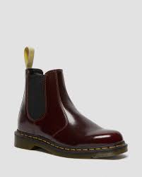 They have a perfect fit and are very easy to wear thanks to its elastic ankle band. Vegan 2976 Chelsea Boots Dr Martens