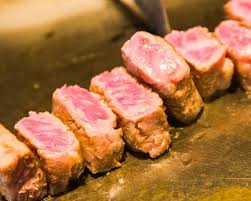 Japanese miyazaki wagyu beef and american kobe steak prepared with minimal seasoning and paired with fried garlic, simply divine. Where To Eat Kobe Beef 12 Havens Of Grilled Greatness Savor Japan Japanese Restaurant Guide