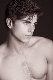 Kyle Ellison par Thomas Synnamon @ Sensitif