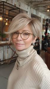 28 Best Pixie Haircuts for Women Over 50: Lovely Styles in 2024