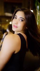 Victoria Lima's Instagram, Twitter & Facebook