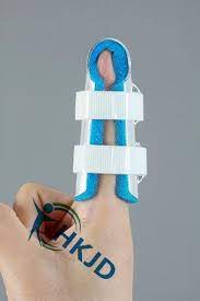 2 Sided Finger Splint For Protection And Fixation For Finger Injuries Sprains Breaks And Dislocation Finger Injury Finger Band Finger