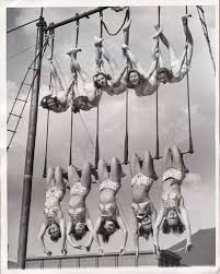 Black And White Duos Aerial Ballet 1948 Love Seeing All These Duos On Trapeze From So Long Ago Lovely Ladies Indeed Zeldzame Foto S