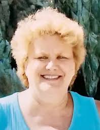 Elizabeth Thorsen's Instagram, Twitter & Facebook