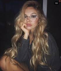 Pin By Ell On Insta Worthy Blonde Hair Girl Blonde Green Eyes Blonde Hair Characters