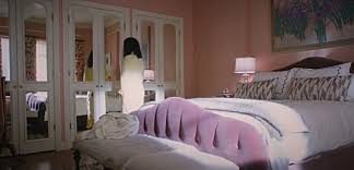 Scandal Olivia Pope S Bedroom Olivia Pope Apartment Decor Woman Bedroom Parisian Bedroom Decor