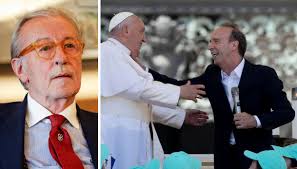 Vittorio Feltri contro Roberto Benigni dopo la battuta su Papa Francesco e il campo largo alle elezioni