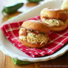 Jalapeno Popper Chicken Sliders The Girl Who Ate Everything Recipe Chicken Sliders Recipes Eat