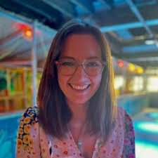 Lucy Ryan (@LucyLouRyan)