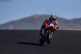 A participação de miguel oliveira (ktm) no grande prémio da estíria de motogp, 10.ª prova do mundial, está em dúvida, depois de uma aparatosa queda sofrida hoje pelo português na primeira. Visao Miguel Oliveira E O Vencedor Do Gp De Portugal De Motogp O Vento Portugues Jogou A Meu Favor