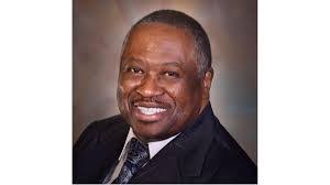 Ila Hall's Instagram, Twitter & Facebook