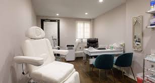 Ever/body does cosmetic dermatology for treatment such as body contouring, fat reduction, skin damage, wrinkles & much more. Murray Hill Medical Clinic Manhattan New York Bethany Medical Clinic