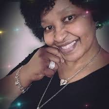 Angela Grayer's Instagram, Twitter & Facebook