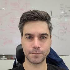 Devon Ewing's Instagram, Twitter & Facebook