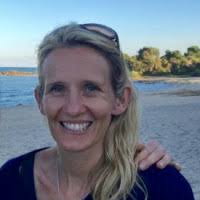 Angelique Arnold's Instagram, Twitter & Facebook