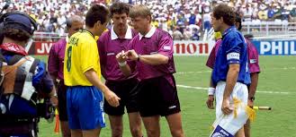 Sándor puhl (born 14 july 1955) is a retired hungarian football referee. 2d Llxroxx85xm